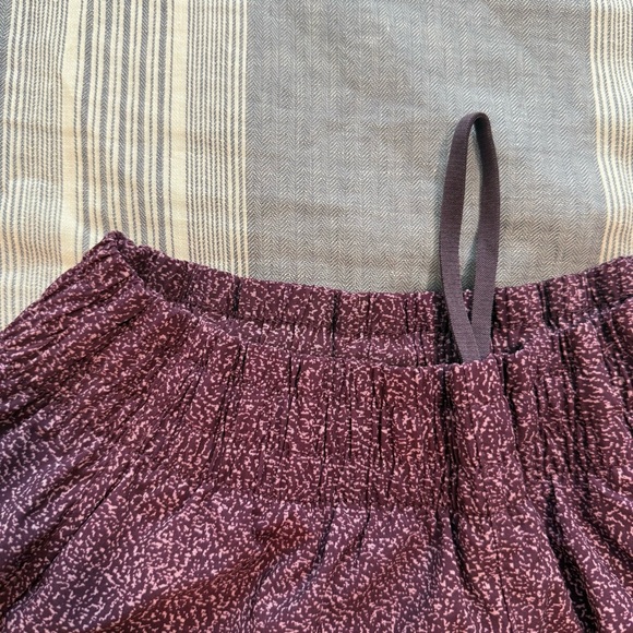 Mesh Racer Run Mid Rise 4 Short - Picture 4 of 6